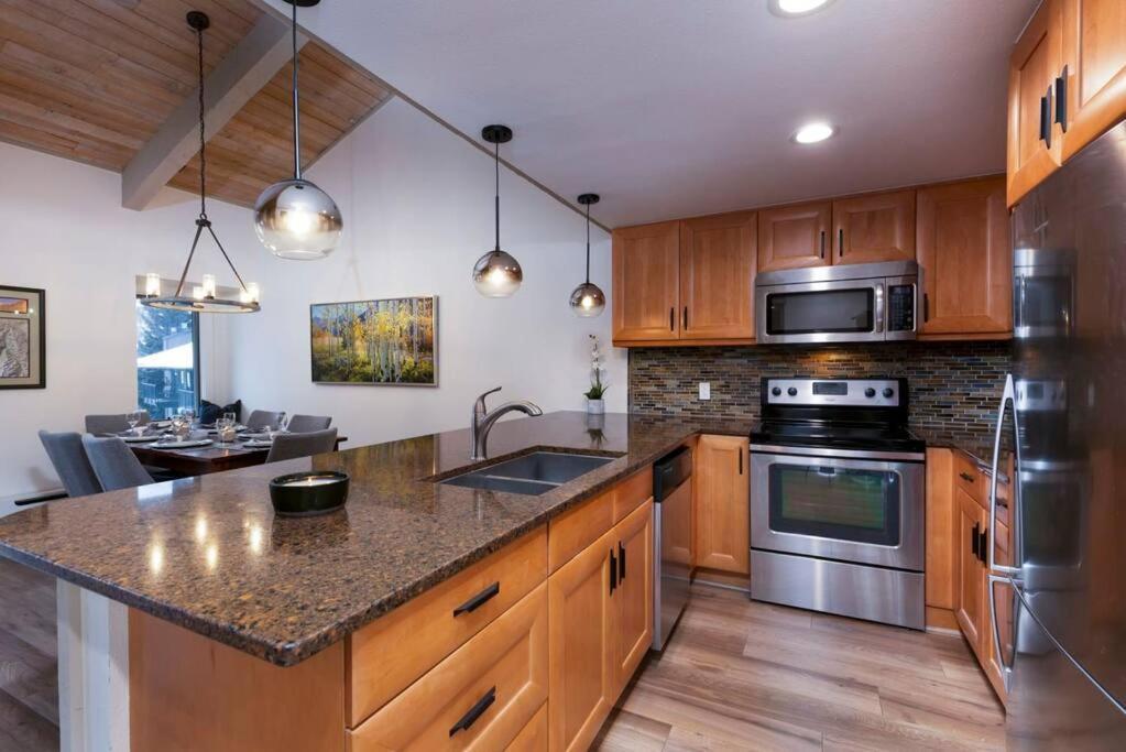 Updated 3 Bedroom 2 Ba With Pool & Hot Tub - Stunning Mountain Views! Snowmass Village Εξωτερικό φωτογραφία
